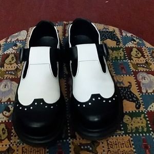 Women's Dr Martens black and white size 7 US